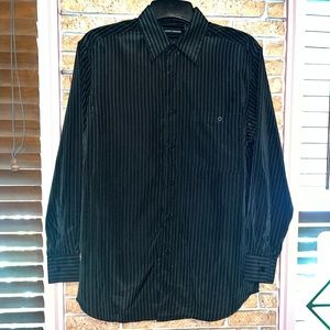 Haggar Men’s Medium Dress Button Down Shirt